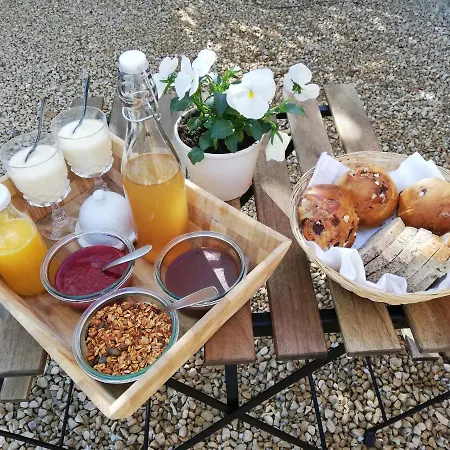 La Roulotte Du Herdal Bed & Breakfast Profondeville
